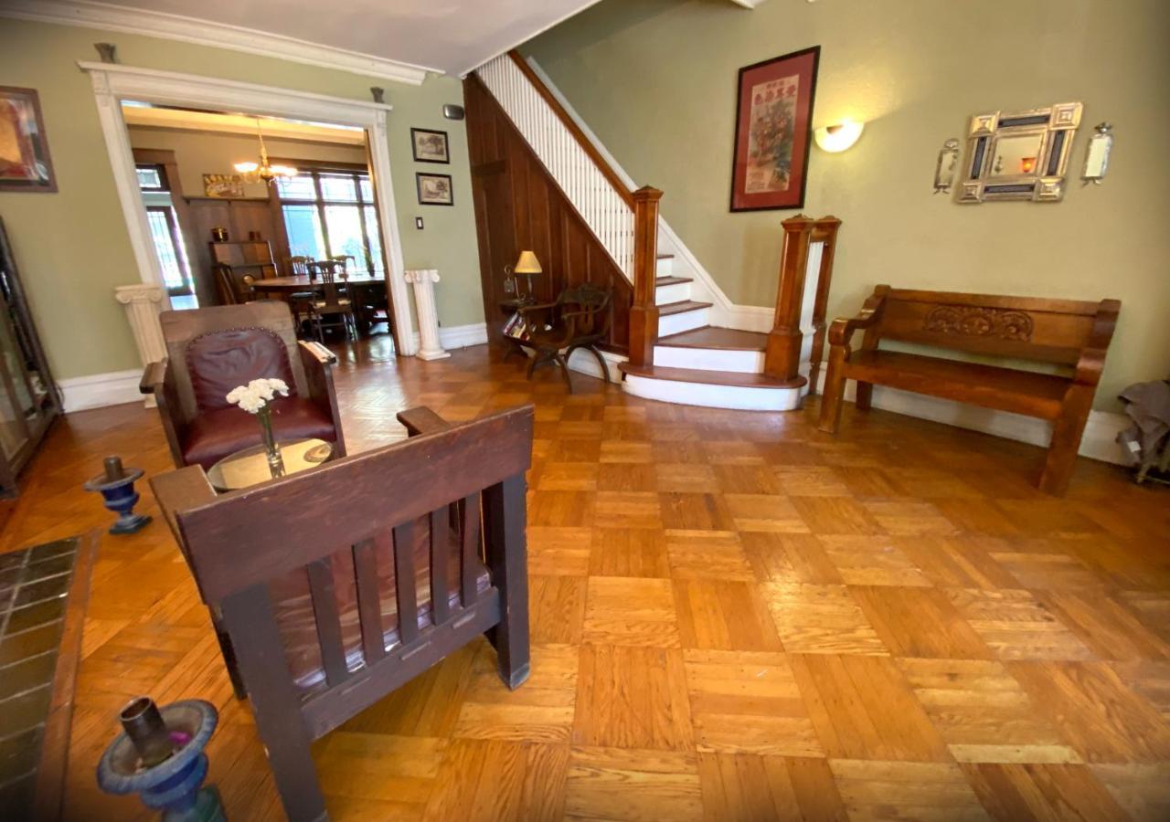 Spacious Bedroom In A Brooklyn House Shared With Host 纽约 外观 照片