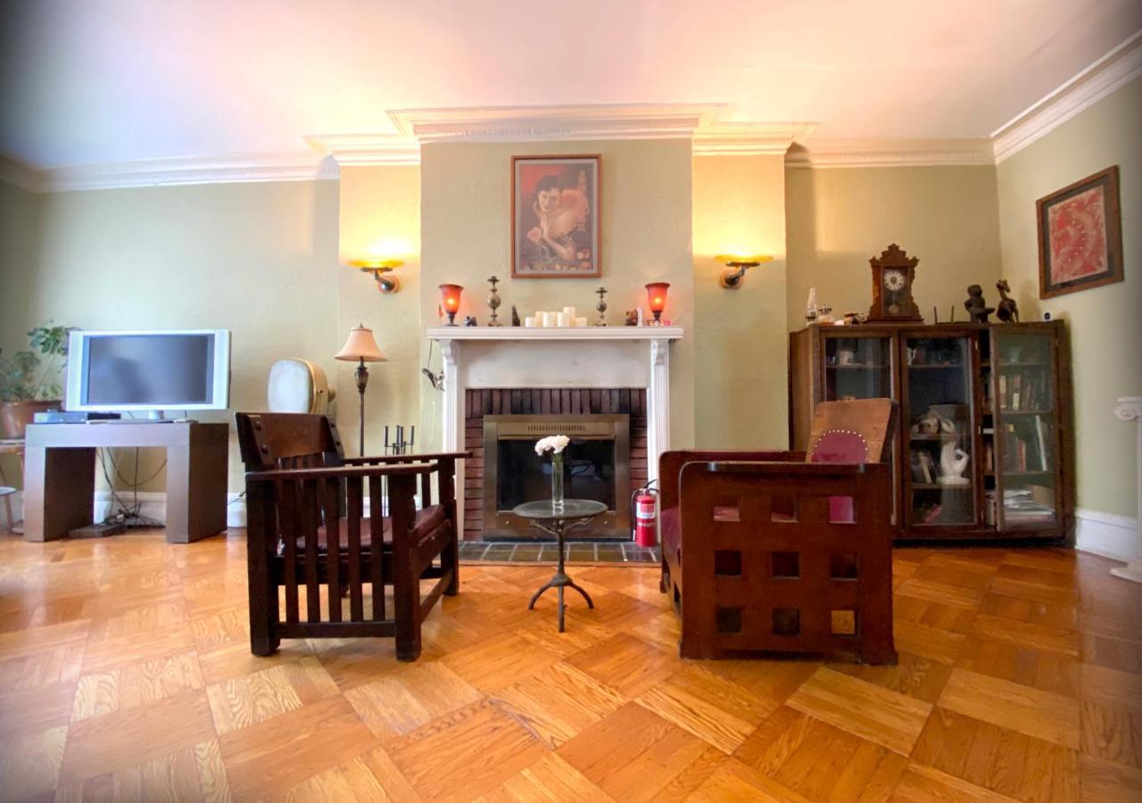 Spacious Bedroom In A Brooklyn House Shared With Host 纽约 外观 照片